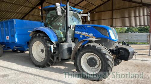 New Holland T7.210AC tractor (2019) 1109 hrs GPS Registration No: RX19 CFU With V5 registration document