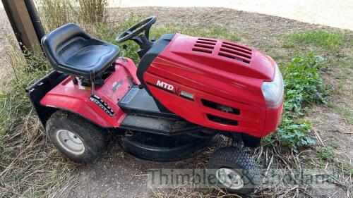 MTD J/126 ride on mower