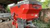 Kuhn Axis 40.1 fertiliser spinner (2020) - 10