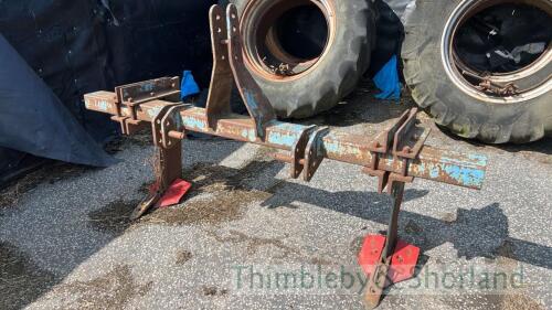 Ransomes 2 leg subsoiler/flat lift with single mole plough leg