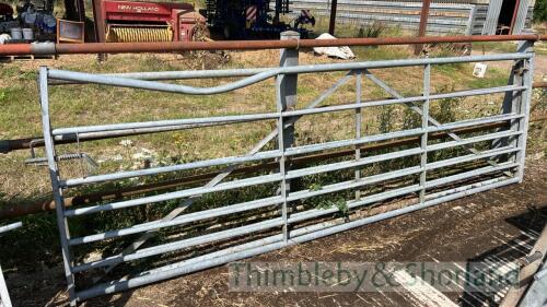 2 no 12ft galvanised yard gaes