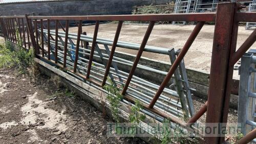 3 no 15ft feed barriers and 3 no 4ft end barriers (buyer to dismantle)