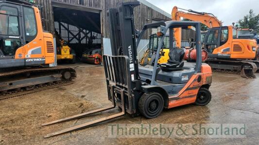 Toyota Tonero 25 gas forklift (2017)