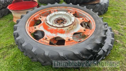 Pair of 11.2 R48 rowcrop wheels and tyres