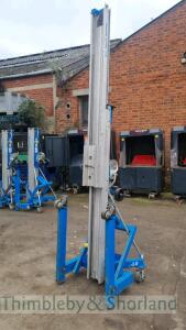 Genie SLA10 material lift