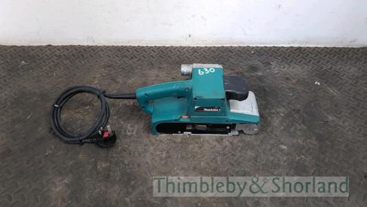 Makita 9404 sander 240v