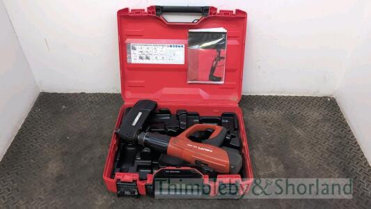 Hilti DX450 nail gun