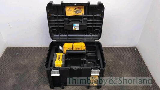 Dewalt DCH333 cordless breaker