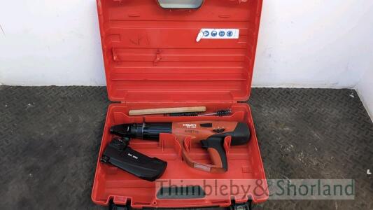 Hilti DX460 nail gun