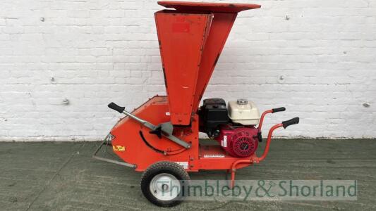 Camon petrol chipper/shredder