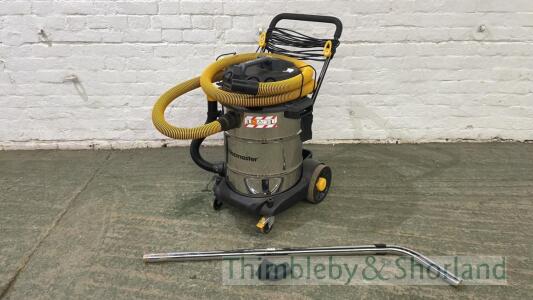 Vacmaster industrial vacuum with hose and lance (2022) 240v