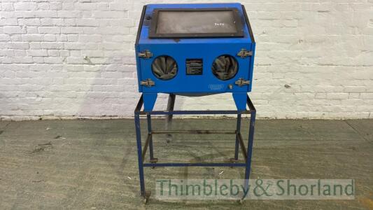 Draper shot blasting cabinet on stand