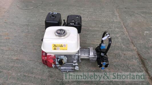 Honda GX120 engine with pump