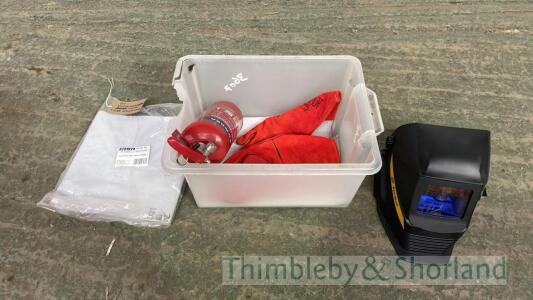 Welding mask/apron/gloves and fire extinguisher