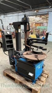 Hofmann Monty 3300 tyre changer