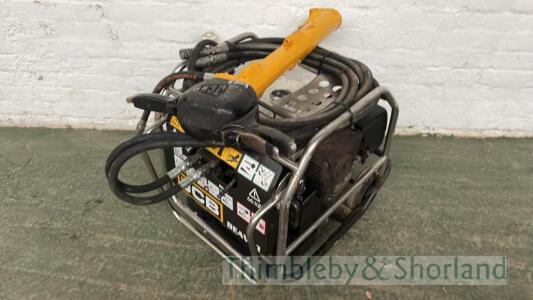 JCB Beaver pack, hose and gun