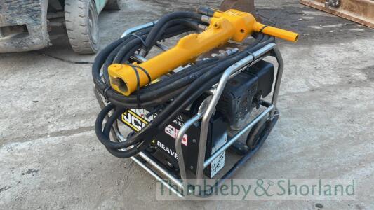 JCB Beaver pack, hose and gun