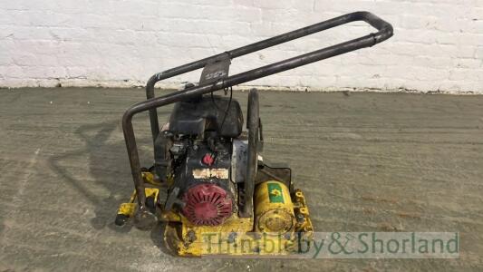 Wacker Neuson 12in plate compactor A1180445