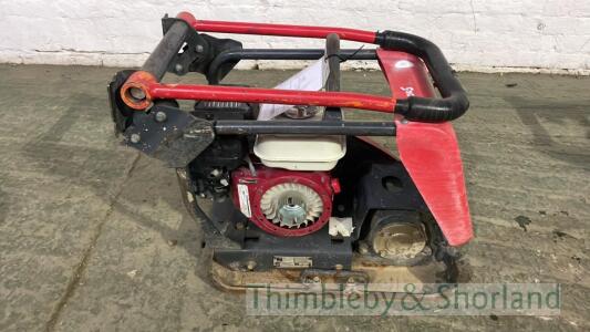 Belle 16in petrol plate compactor R40011030