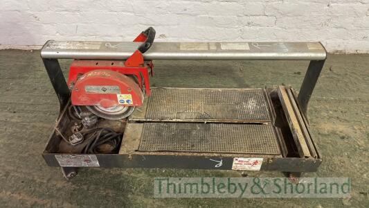 Rubi tile saw 240v