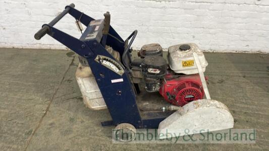 Petrol road saw