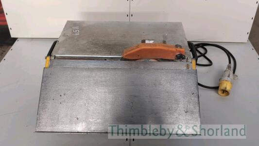 Belle minitile 200 tile saw