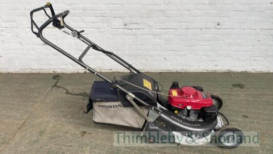 Honda HRH 536 roller mower