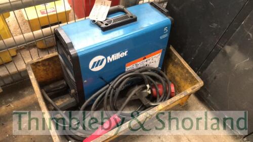 Miller Maxstar 200 welding inverter & leads