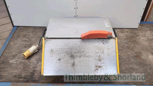 Belle minitile 200 tile saw