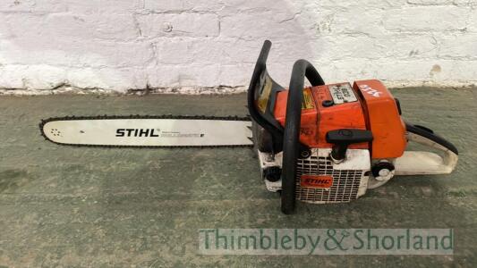 Stihl 036 20in chain saw - new bar