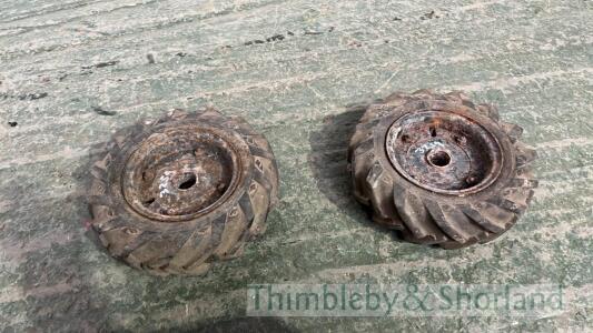 Pair of rotovator wheels and tyres