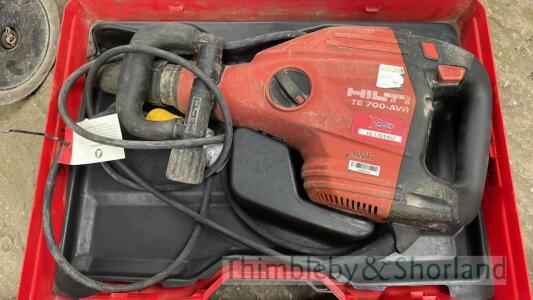 Hilti TE700 breaker