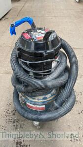 Dustcontrol extractor and hose