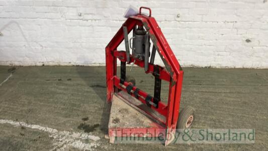 Fairport block cutter