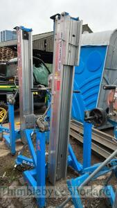 Genie SLA10 material lift D105709