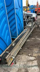 Mace Bumpa tile conveyor with engine