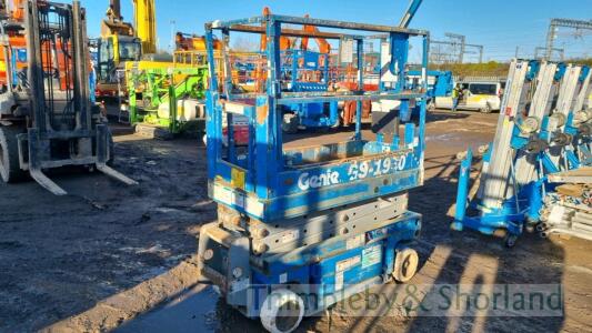 Genie GS1930 scissor lift