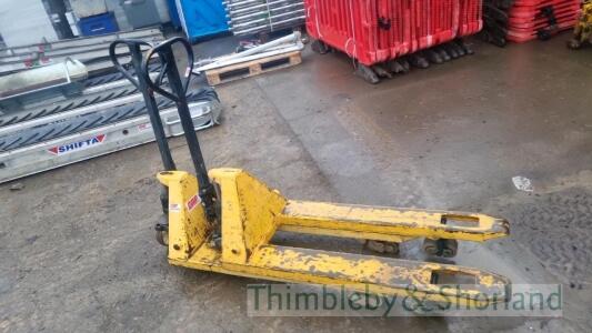 2 pallet trucks