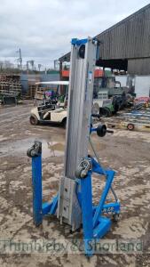 Genie SLA10 material lift