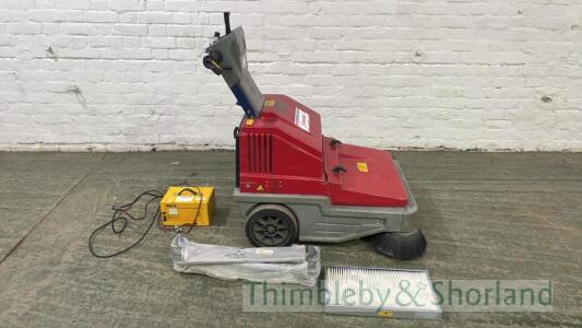 Lavor wash electric sweeper with charger and spares