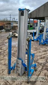 Genie SLA15 material lift