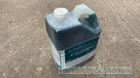 Triton cleaner concentrate