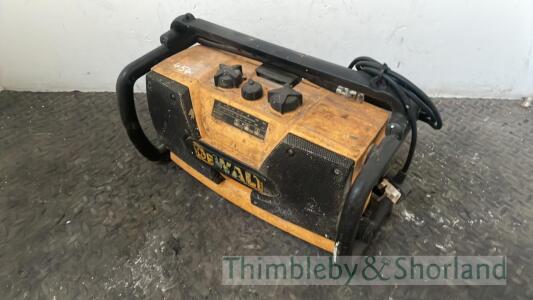 Dewalt radio