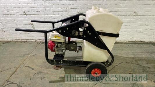 Petrol pressure washer