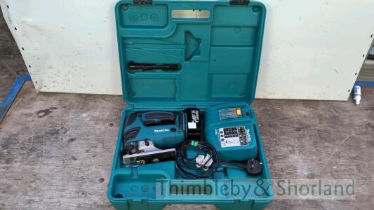 Makita BJV180 jig saw