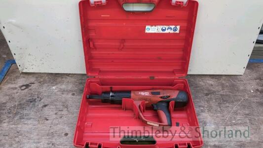 Hilti DX460 nail gun