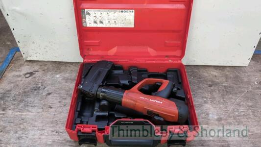 Hilti DX460 nail gun