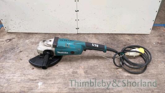 Makita GA9020 angle grinder