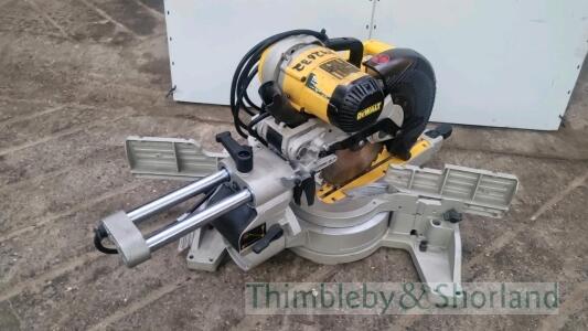 Dewalt DW717XPS mitre saw