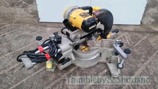 Dewalt DW717XPS mitre saw